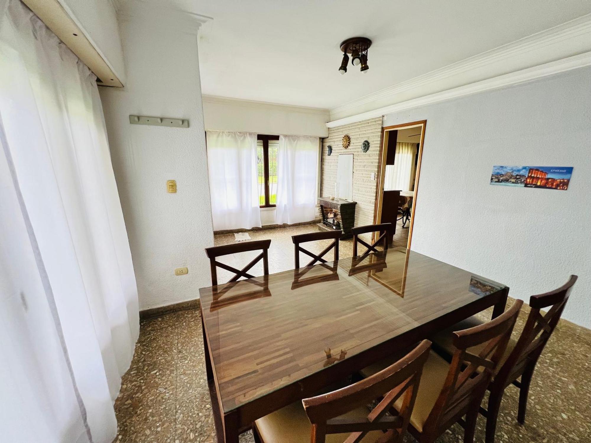 Casa En Punta Mogotes
